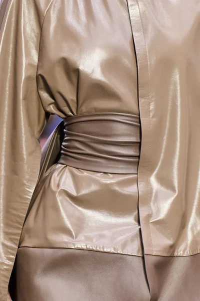 Look 99